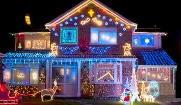 Holiday lights (Photo courtesy of Fotomicar / Royalty-free / iStock / Getty Images Plus)