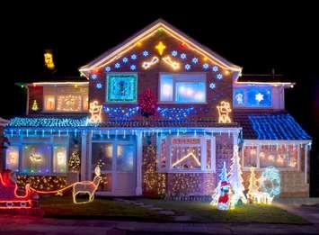 Holiday lights (Photo courtesy of Fotomicar / Royalty-free / iStock / Getty Images Plus)