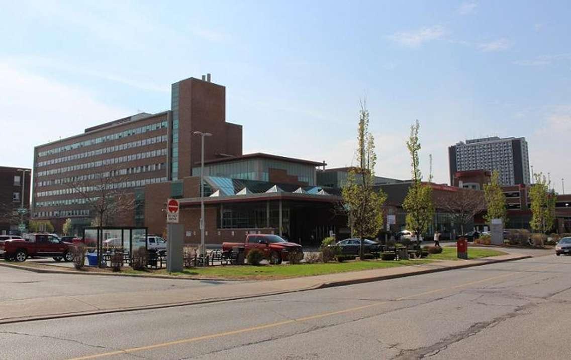 Windsor Regional Hospital Ouellette Campus. (photo by Mike Vlasveld)