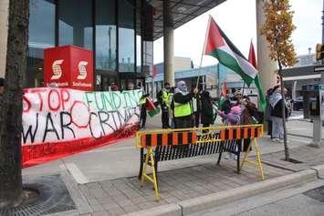Pro-Palestinian protestors outside the Scotiabank in downtown Windsor, November 22, 2023. (Photo by Maureen Revait) 