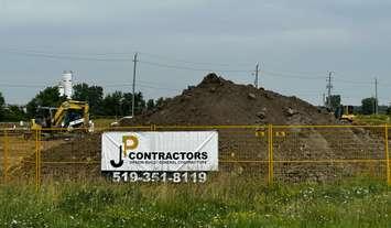 Construction site at the corner of Park Avenue East and Sass Road in Chatham. (Photo by Melissa Lariviere)