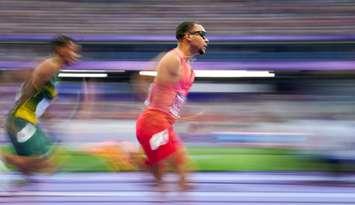 Team Canada’s Andre De Grasse competes in men's 200m heats at the 2024 Paris Olympic Games in France on Wednesday, August 7, 2024. (Photo by Darren Calabrese/COC)