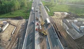 Construction crews working on the new Dorchester Road Bridge over Highway 401. Photo from Green Infrastructure Partners (GIP)