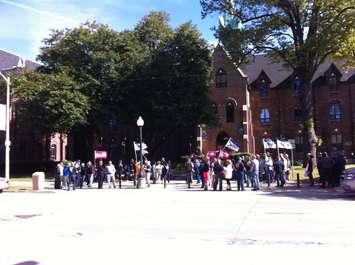 CUPE Local 1001 University workers hold an information rally, September 30, 2015. (Photo by Mike Vlasveld)
