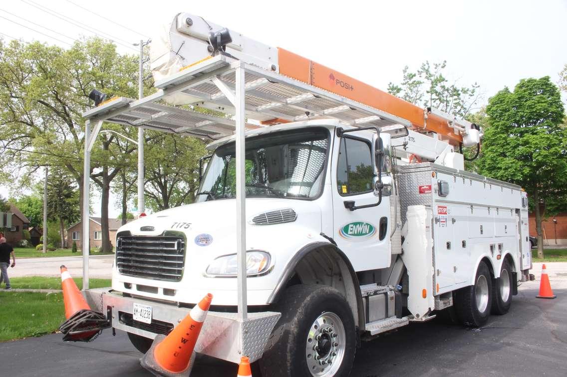 Enwin Utilities truck, May 2022. (Photo by Maureen Revait) 