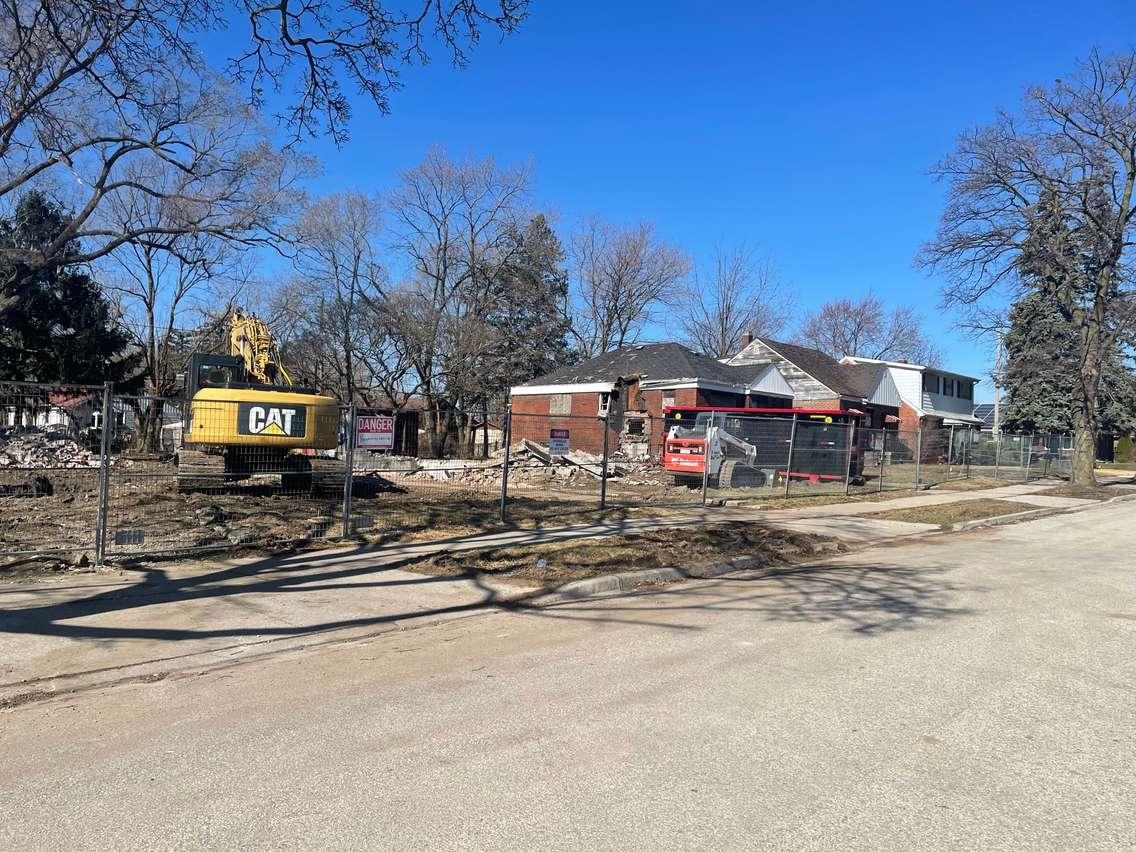 The demolition of boarded up homes on Indian Road, March 17, 2025. (Photo by Maureen Revait) 