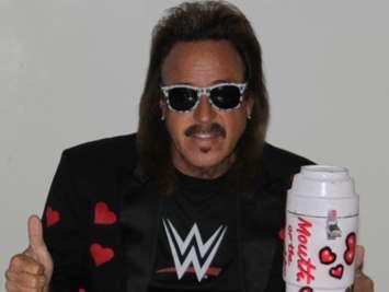 Jimmy "The Mouth of the South" Hart. (Photo by Brandon Oliver - rcwforever via Flickr)