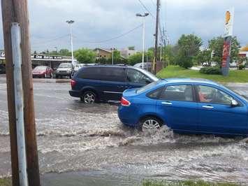 Flooding at Central Ave. and Tecumseh Rd.E. in Windsor, May 27 2014. (Photo by Shaun Campbell.)