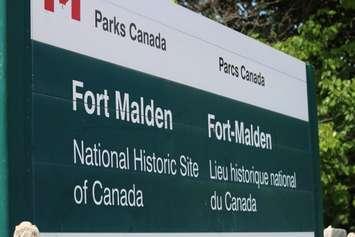 The sign in front of Fort Malden in Amherstburg.  (Photo by Adelle Loiselle.)